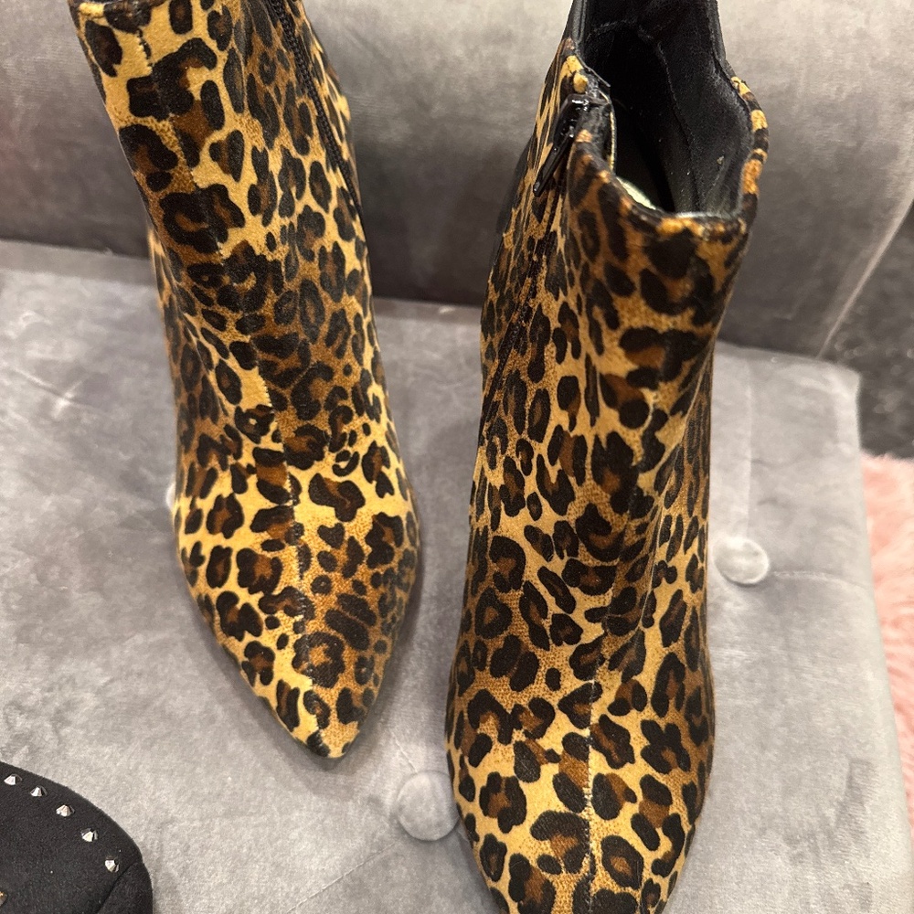 Leopard  faux suede bootie.